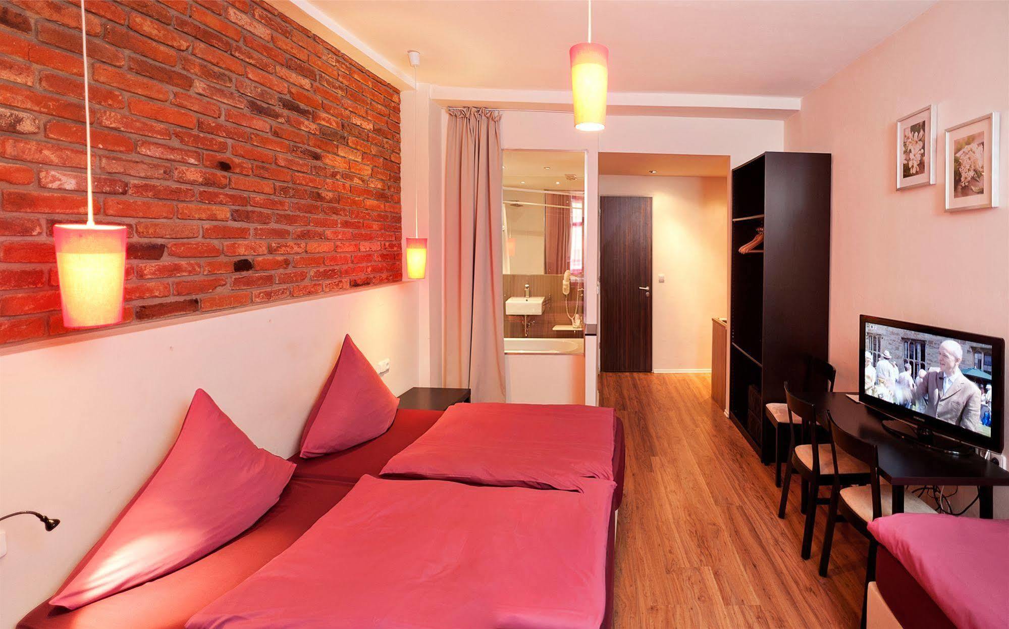 Hotel PurPur Prag Exterior foto