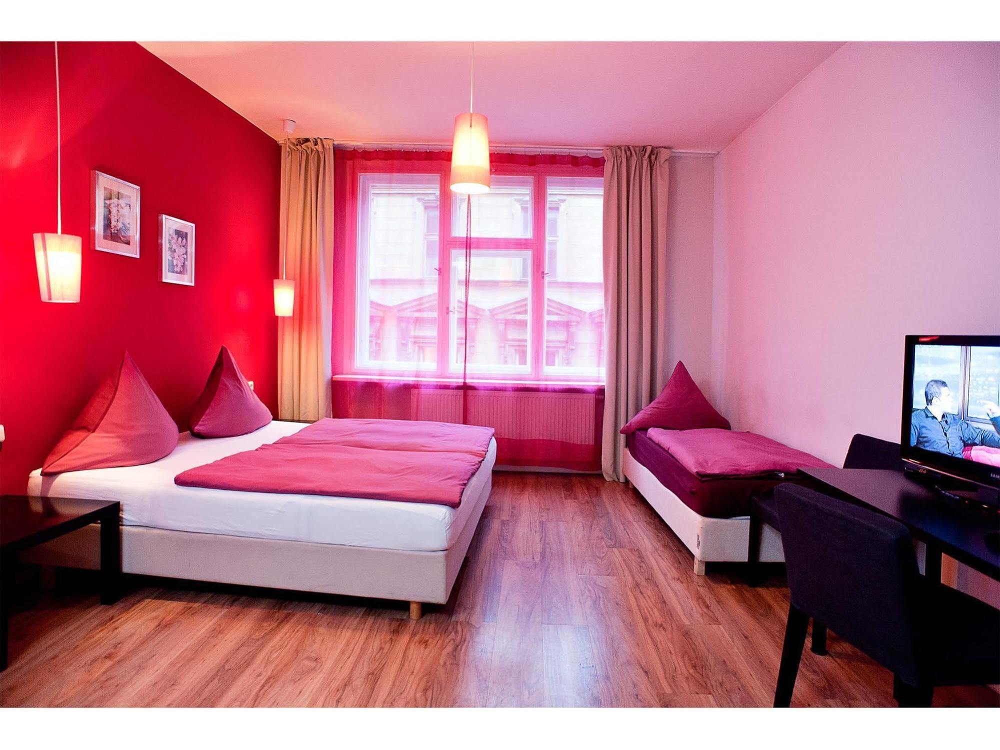 Hotel PurPur Prag Exterior foto